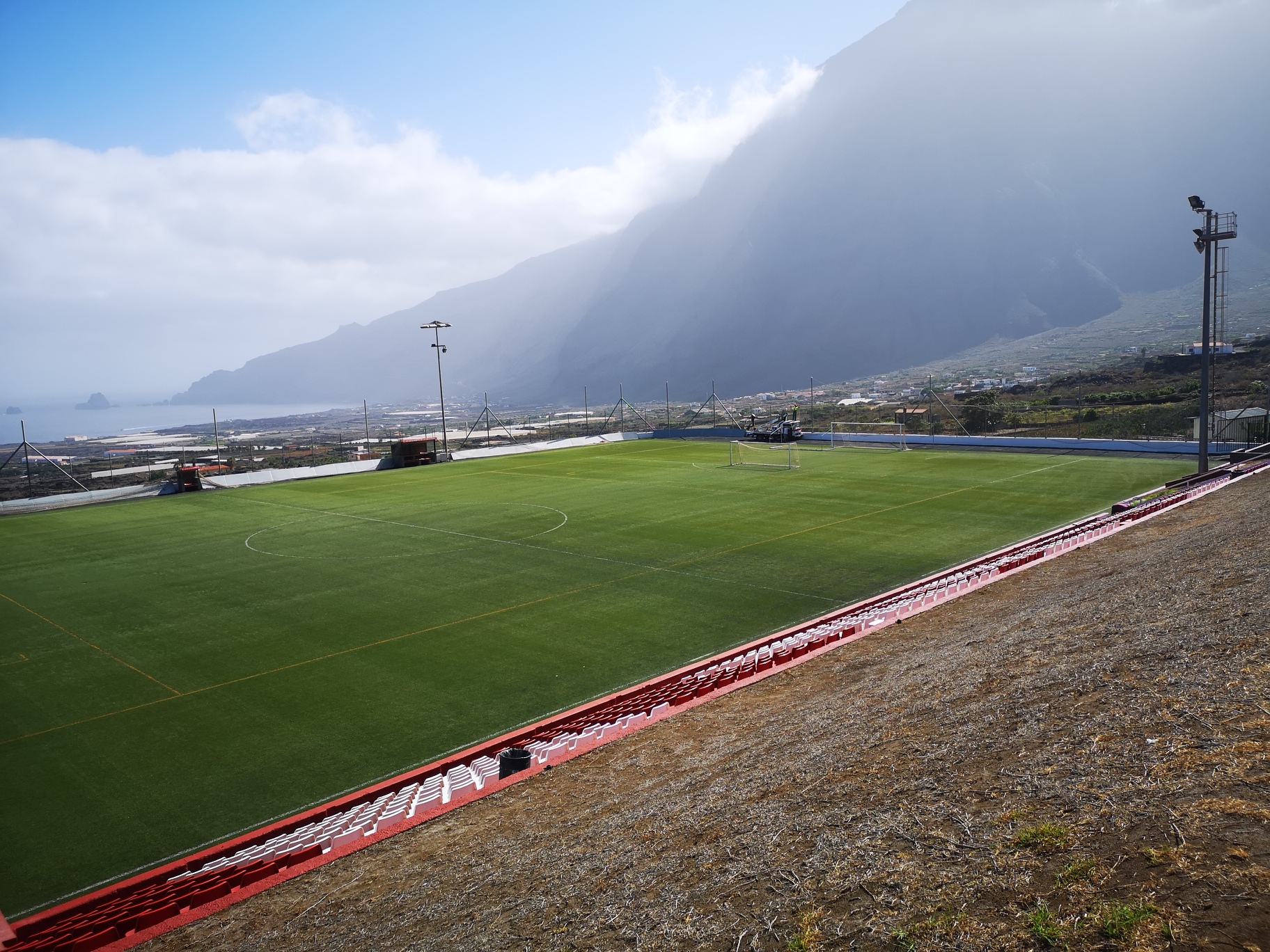 El municipal de La Frontera acoge el play off regional de ascenso a Segunda B