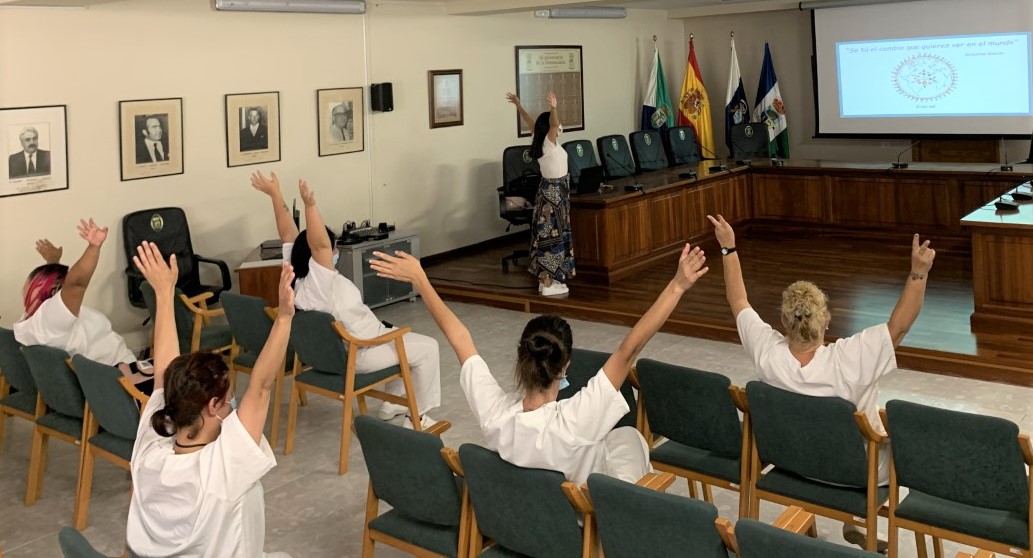 “Cuidar a quienes cuidan” Un taller dirigido a  las auxiliares del Servicio de Acompañamiento Social de La Frontera