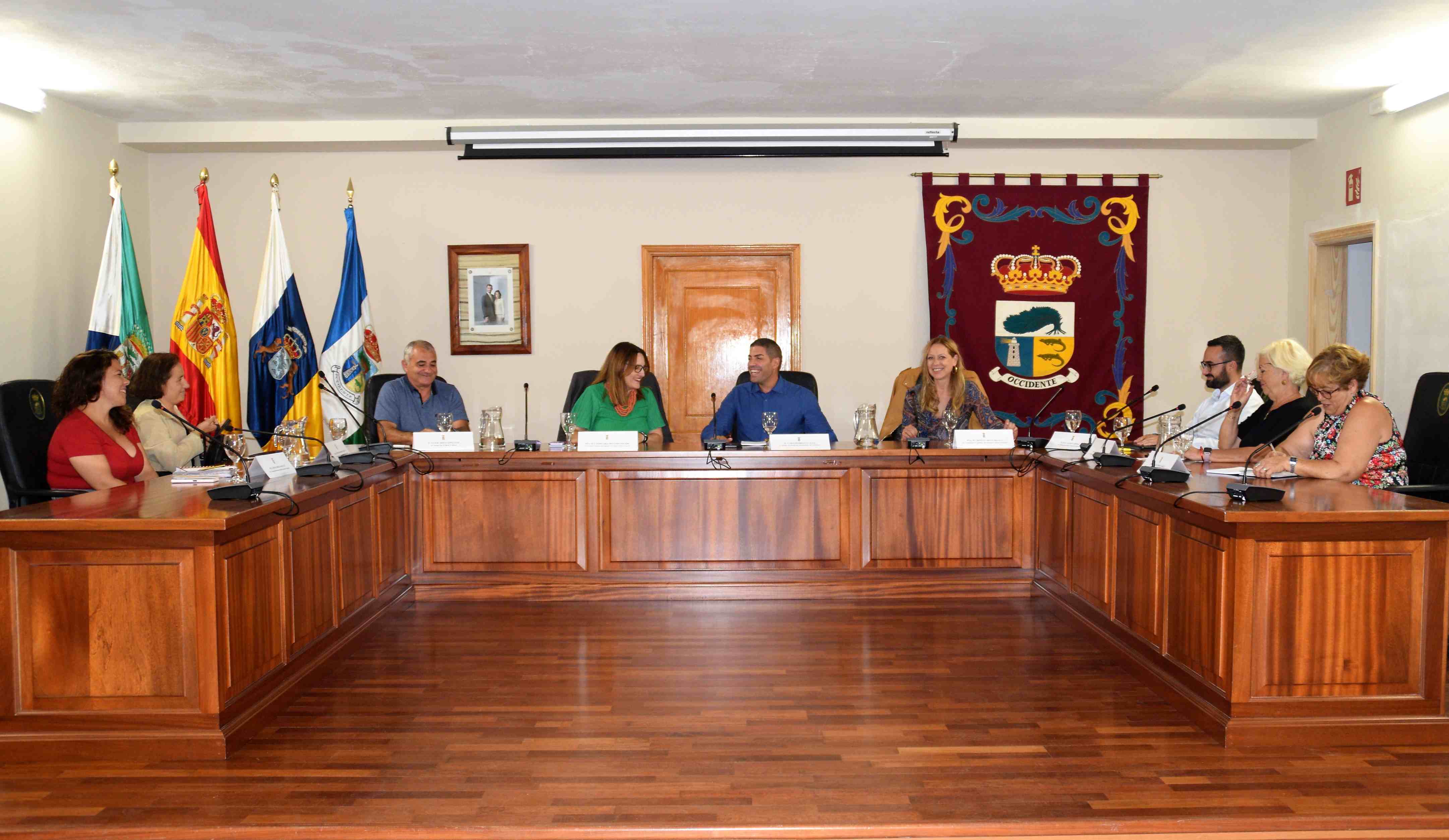 La consejera de Bienestar Social, Igualdad, Juventud, Infancia y Familias del Gobierno de Canarias visita el Ayuntamiento de La Frontera