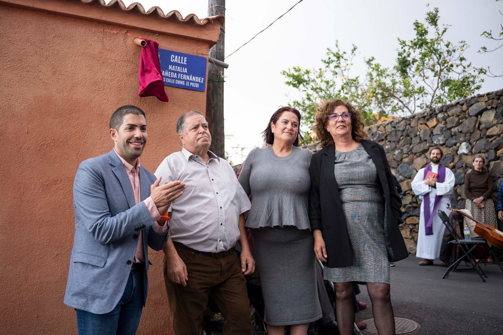 La vecina del municipio de La Frontera, Natalia Castañeda, da nombre a una calle en la localidad de Los Llanillos