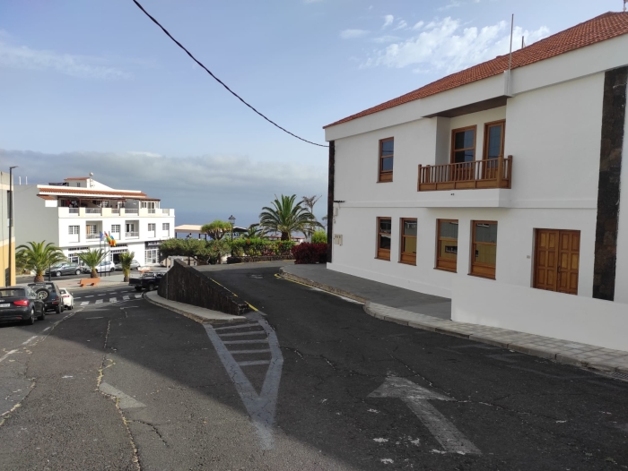 El Ayuntamiento adjudica las obras de asfaltado en la Calle El Moral y la Calle Las Puntas