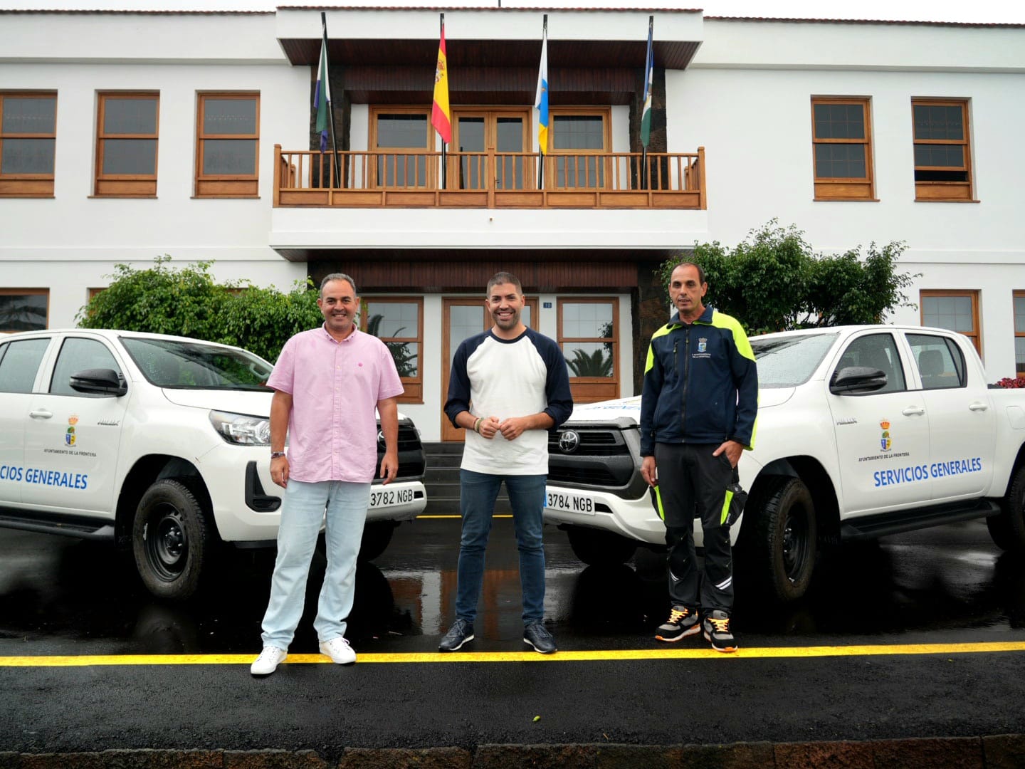 El Ayuntamiento de La Frontera renueva su flota de vehículos para mejorar la eficiencia de los servicios municipales