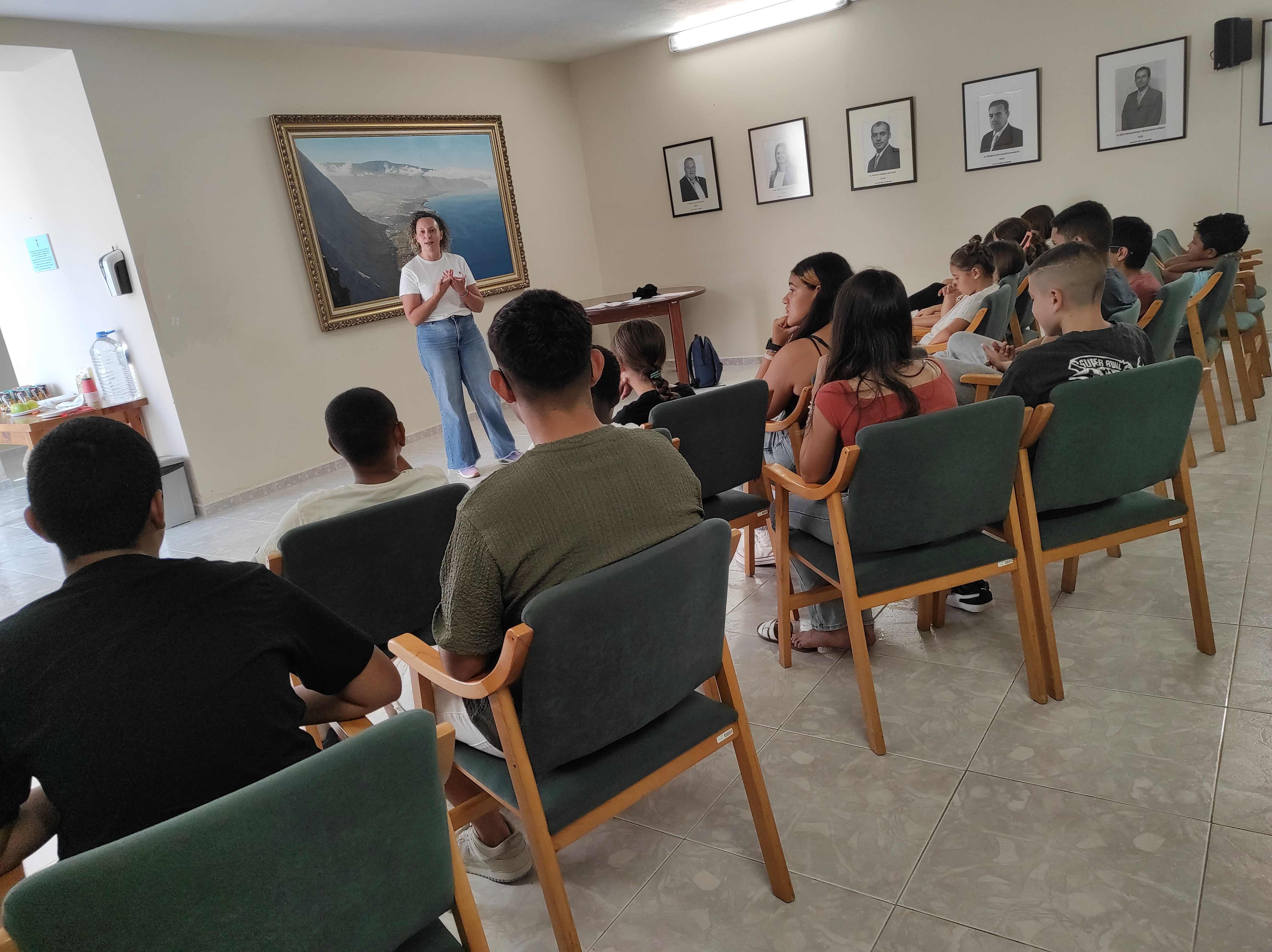 El Ayuntamiento de La Frontera celebra el Día Internacional de la Infancia con una jornada lúdica en la Plaza Tigaday