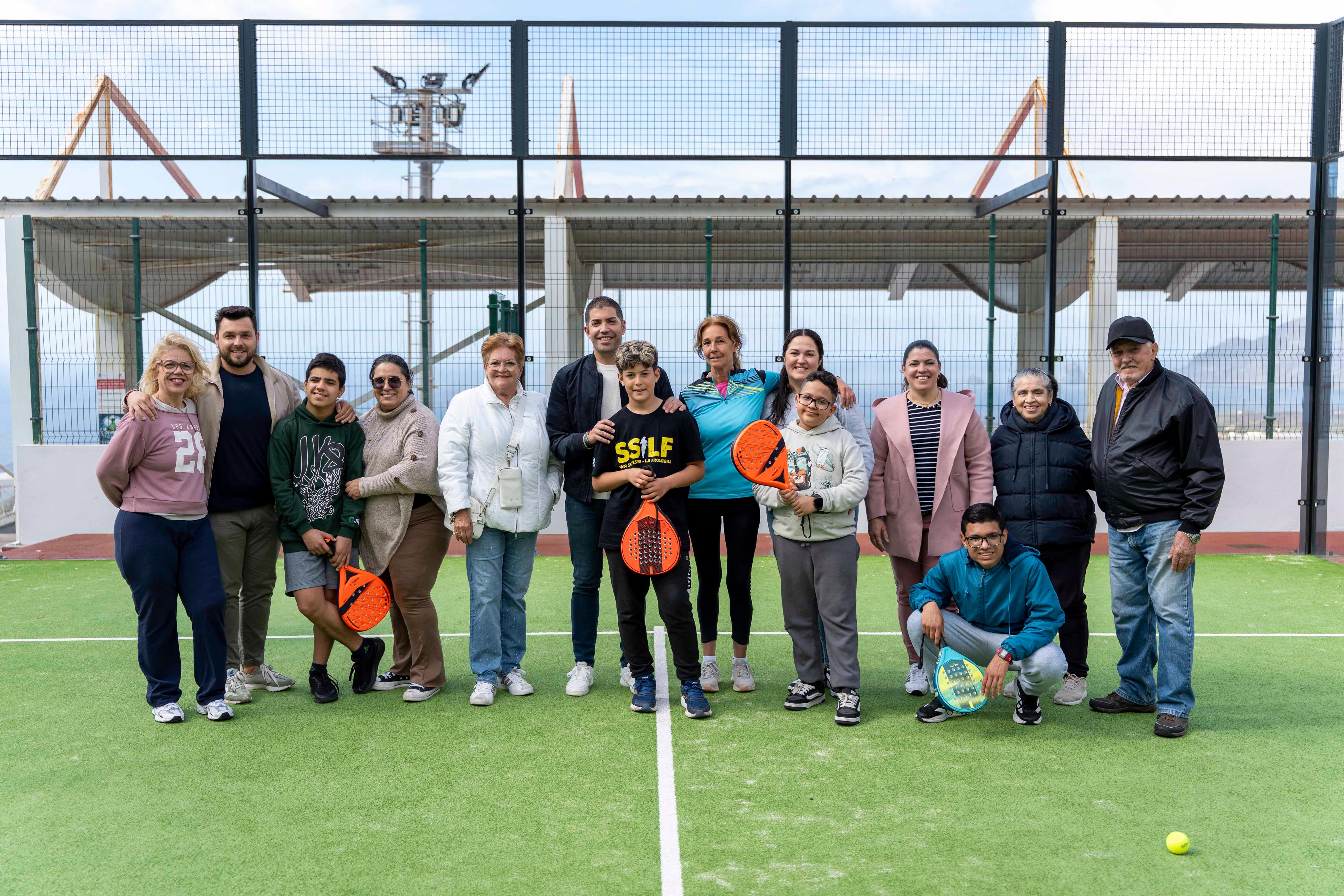 La Frontera impulsa el pádel adaptado con la colaboración de la entidad Play and Train