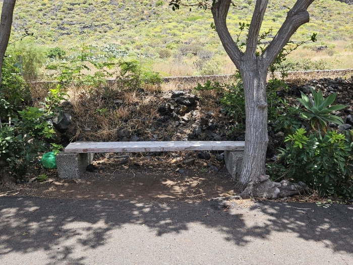 La Frontera reclama al Cabildo de El Hierro actuaciones urgentes para mejorar las paradas de transporte escolar del municipio
