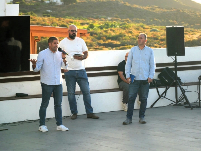 El Ayuntamiento de La Frontera presenta a los vecinos el proyecto del Paseo  de Los Llanillos