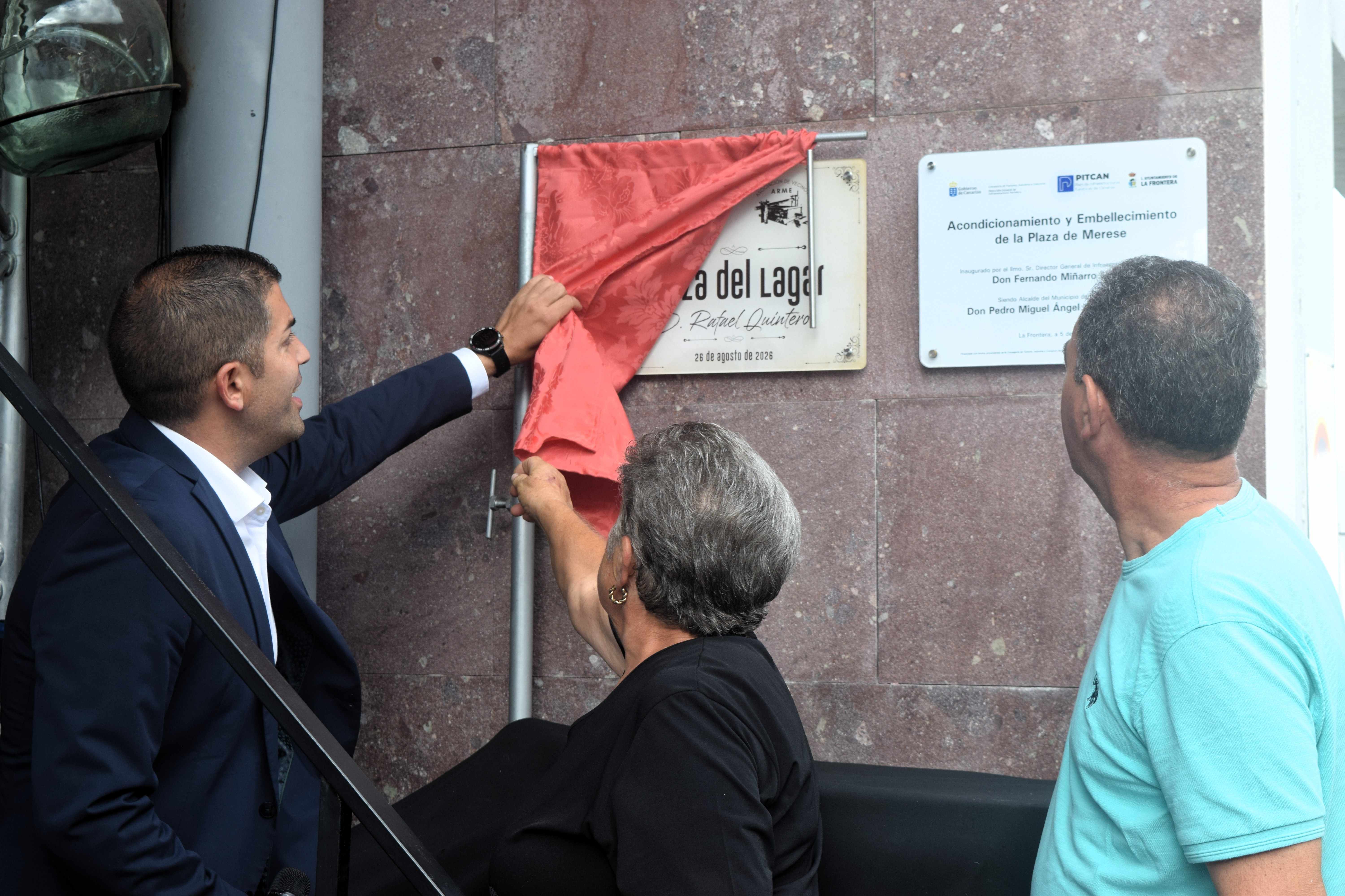 La Frontera rinde homenaje a la tradición vitivinícola de Merese con la rotulación de la “Plaza del Lagar – D. Rafael Quintero”