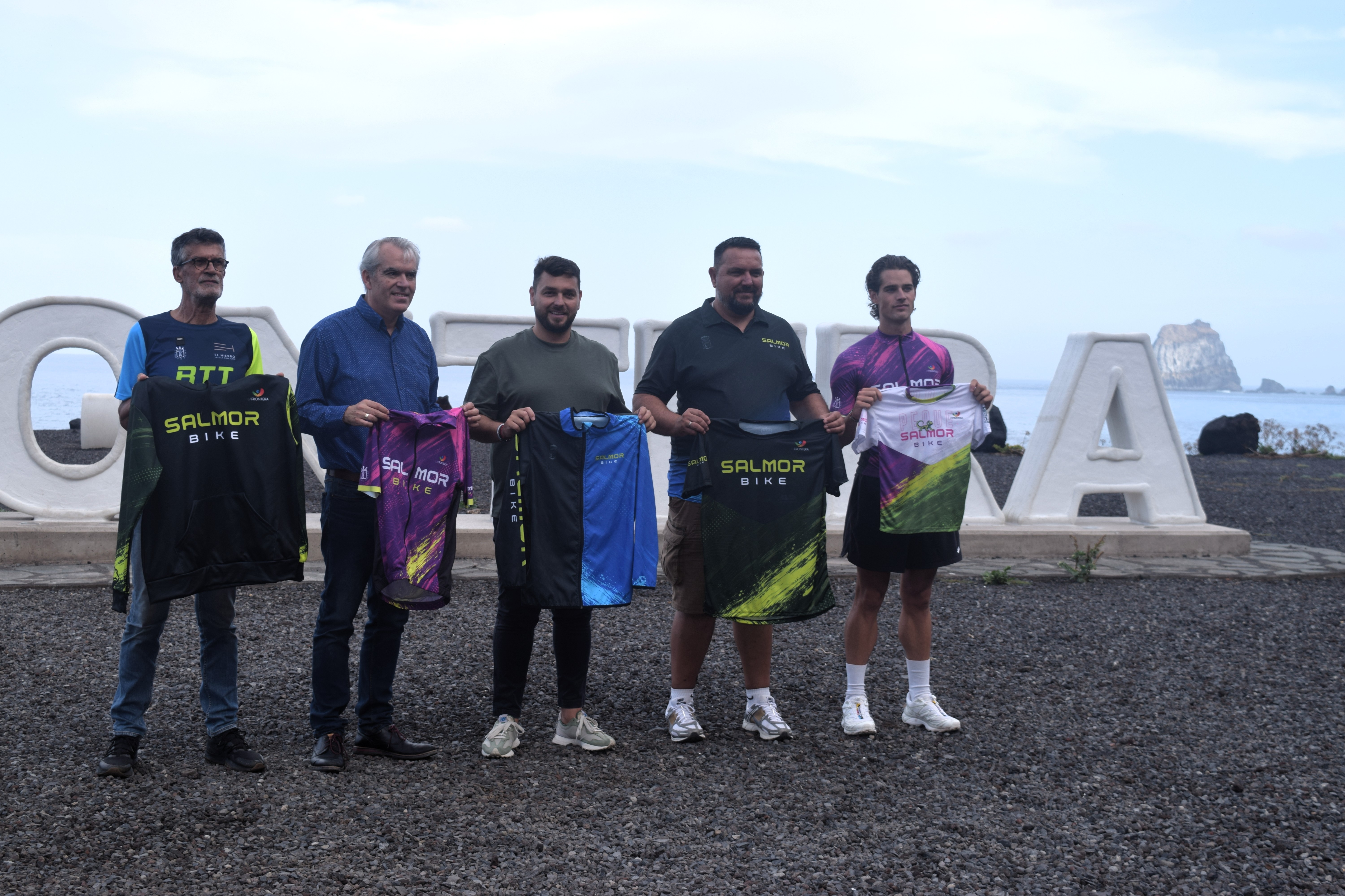 Arranca la 8ª edición de la Cicloturista Salmor Bike